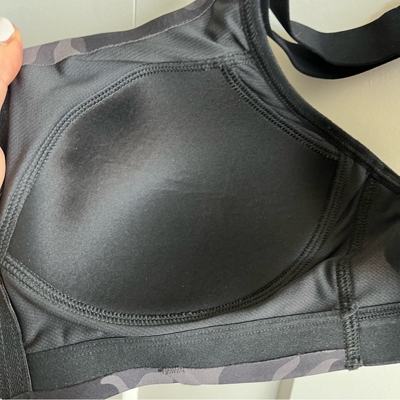All in Motion Sports Bra Sz 34C - Picture 8 of 8